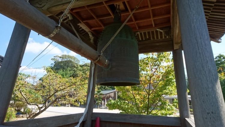 釘抜地蔵尊鐘撞堂