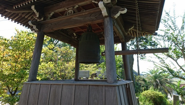 釘抜地蔵尊鐘楼